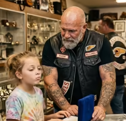 Una ragazzina ha dato a un motociclista l’anello di sua madre per salvare suo padre — sono arrivati 175 Hells Angels…