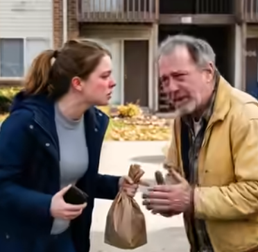 Era mio padre, ma si intrufolava comunque nella mia stanza e faceva a pezzi i miei libri per impedirmi di costruirmi un futuro. Ho detto la verità e tutto ciò che aveva è andato in frantumi. Ora è un senzatetto, distrutto, ed è tornato nella mia vita a chiedere qualcosa.